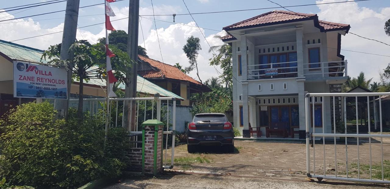 Spot On 90018 Villa Zane Reynold Karanghawu 외부 사진